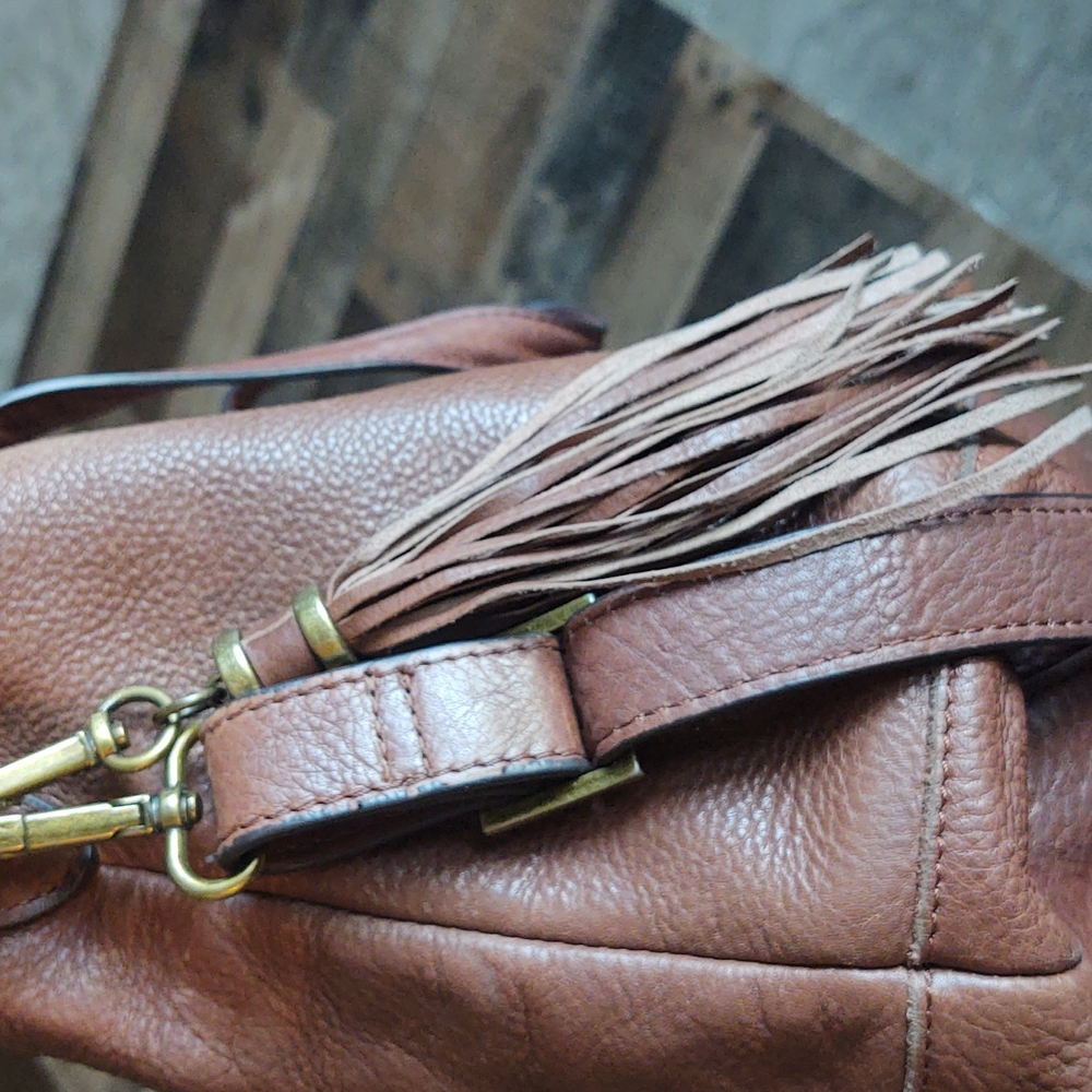 G.H. Bass & Co Brown Leather Crossbody Bag - Picture 8 of 12